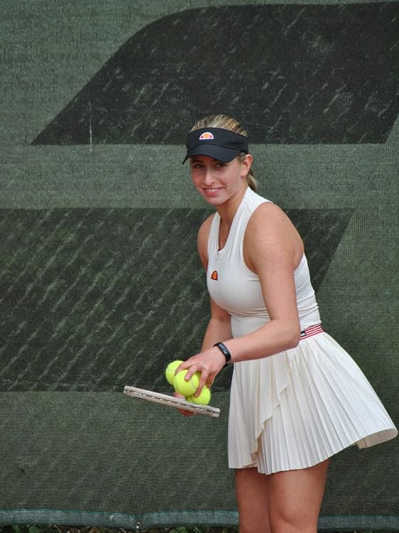 Tennis player, court-side